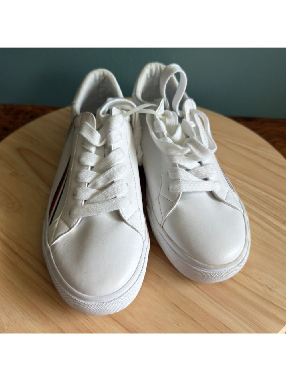 Tommy Hilfiger Womens Size 8 Tennis Sneakers Tsenia-Z White Red  Black Stripes - Picture 2 of 9